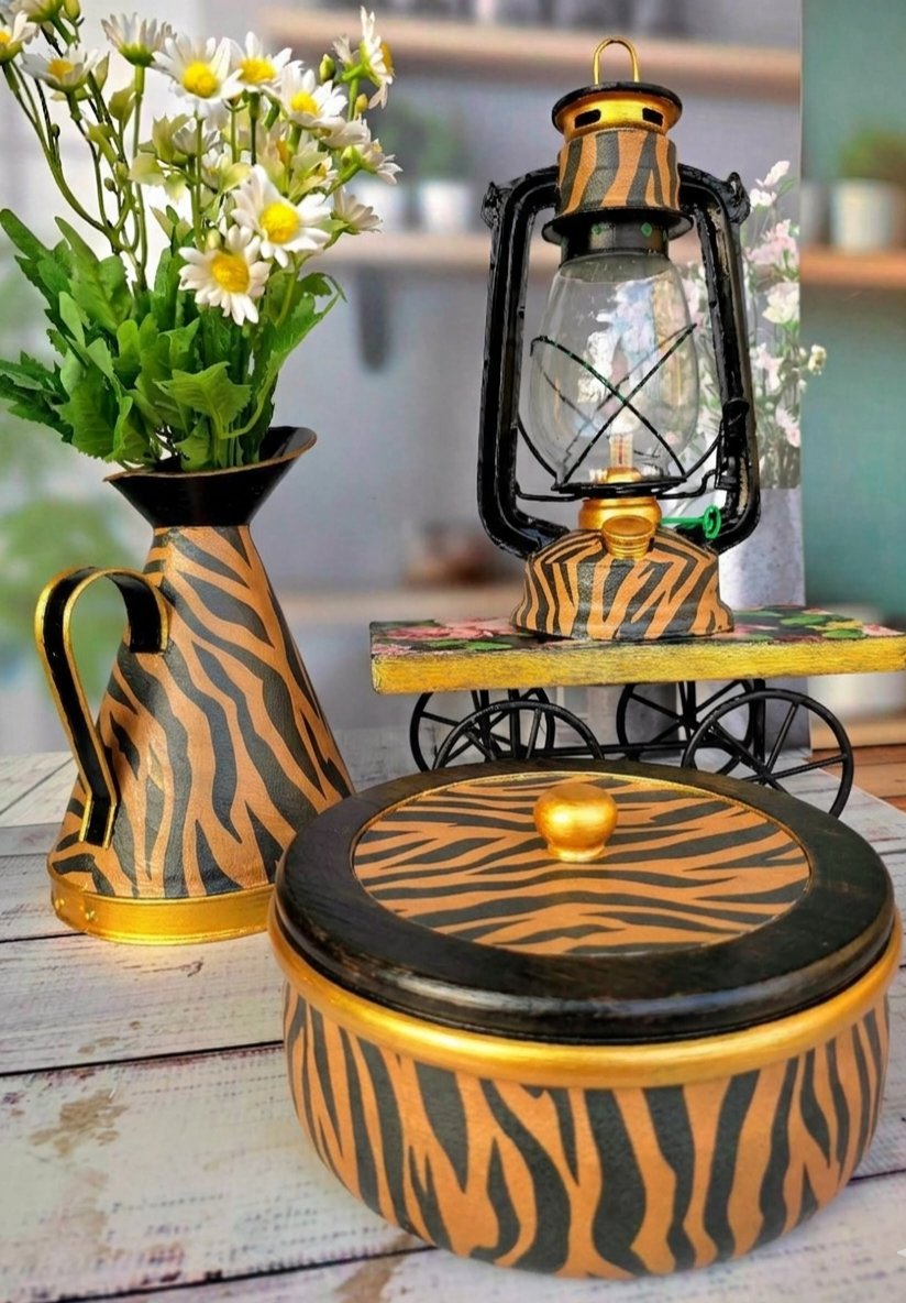 Tiger/ Banglalink Print Table Decor Set