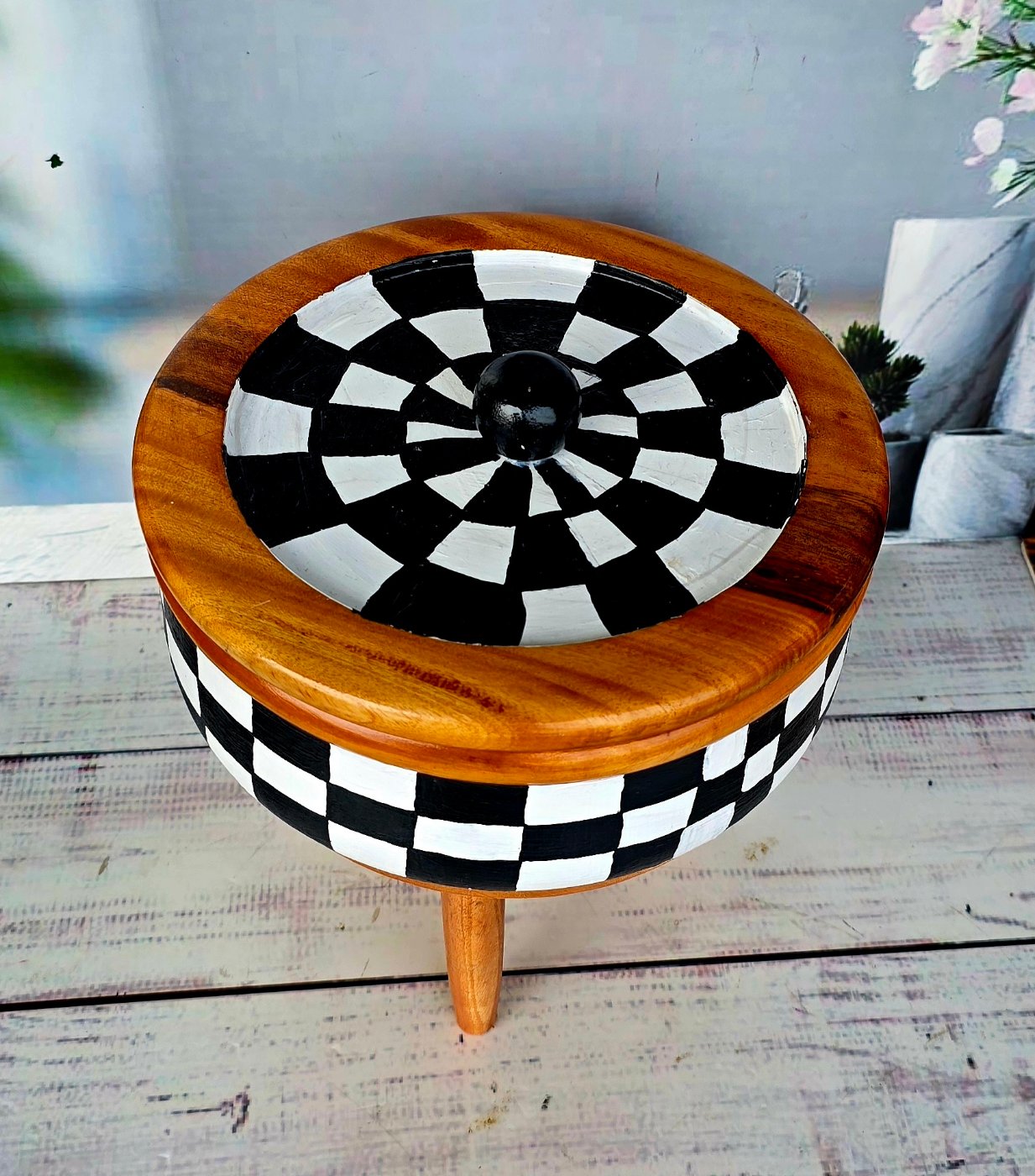Checkered Wooden Ruti Box