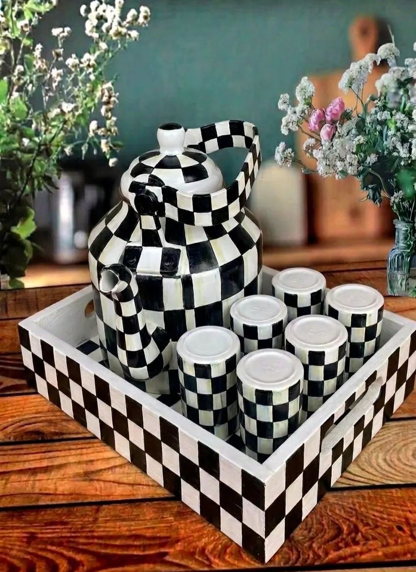 Hand-painted Checkerboard Tea Set