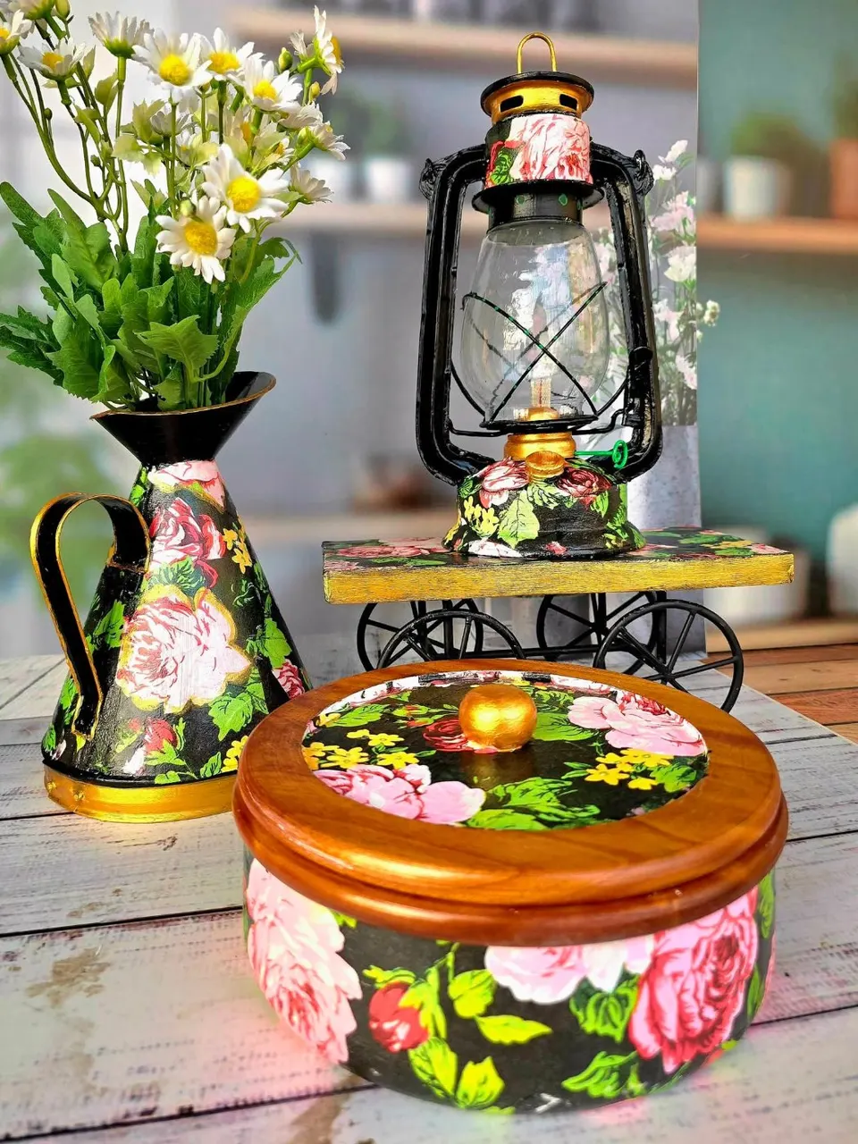 Floral Wooden Tea Corner Set