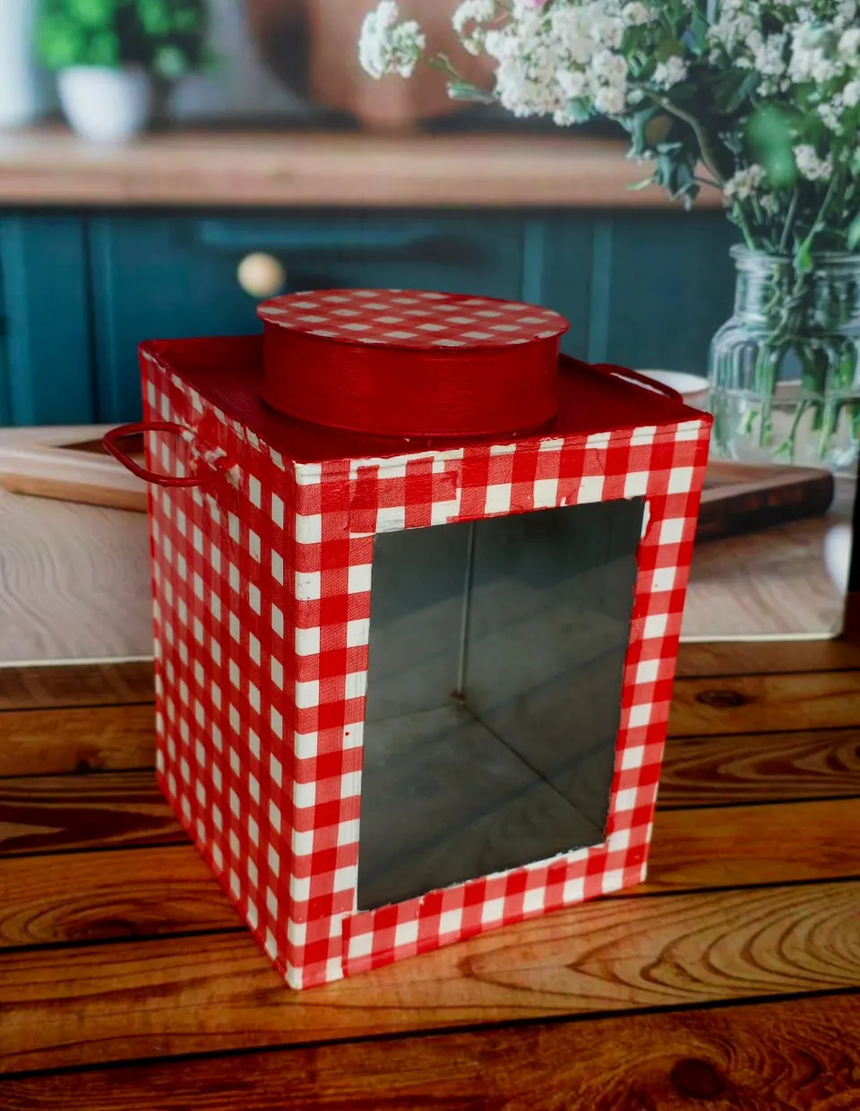Red Checkered Storage Container/ Puff (600 gm)Rice Tin